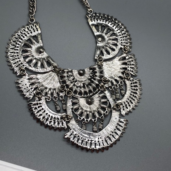 Statement Necklace - Picture 4 of 4